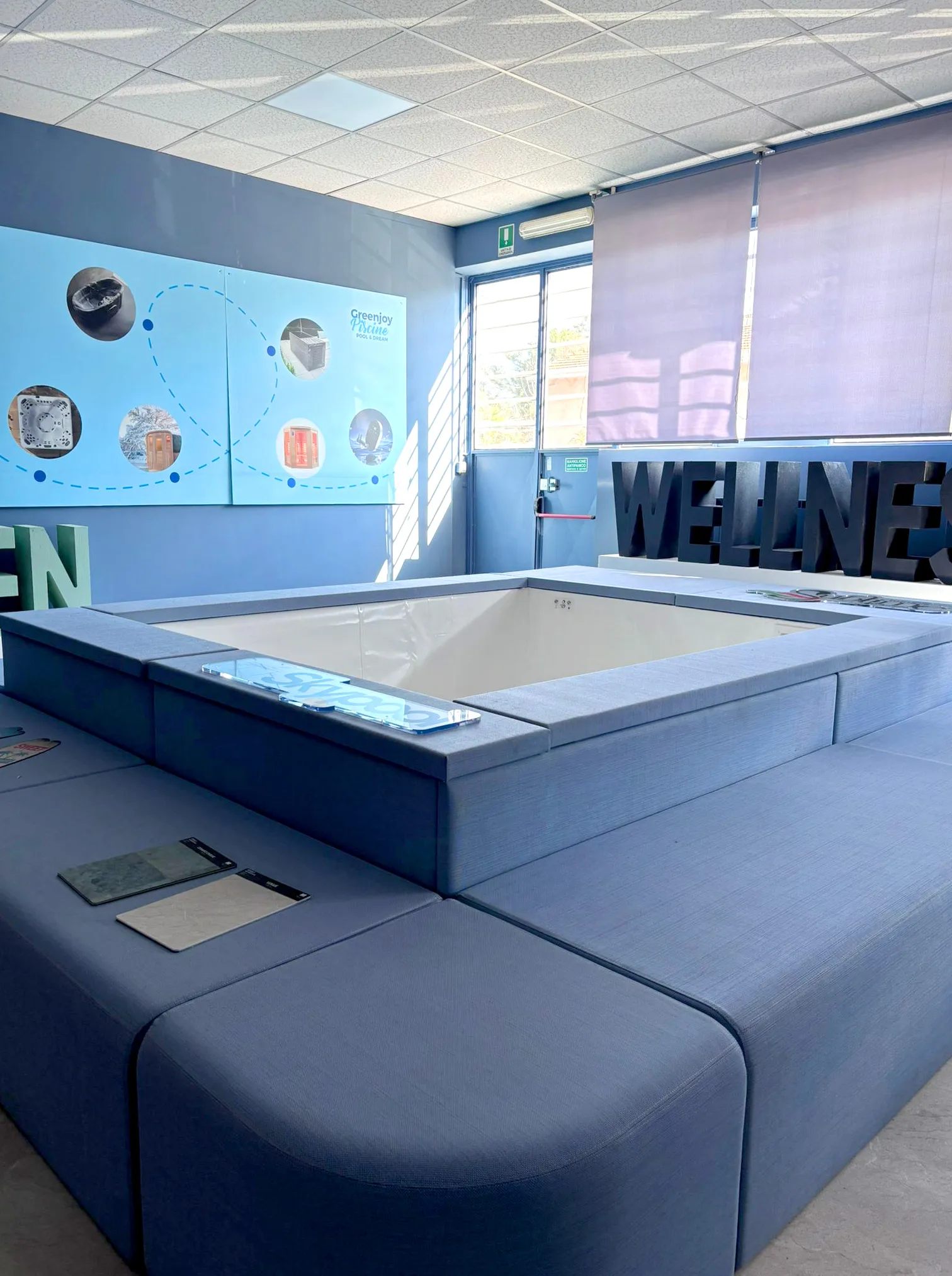Showroom Greenjoy di Besnate: spa, saune e vasche esposte, foto 4
