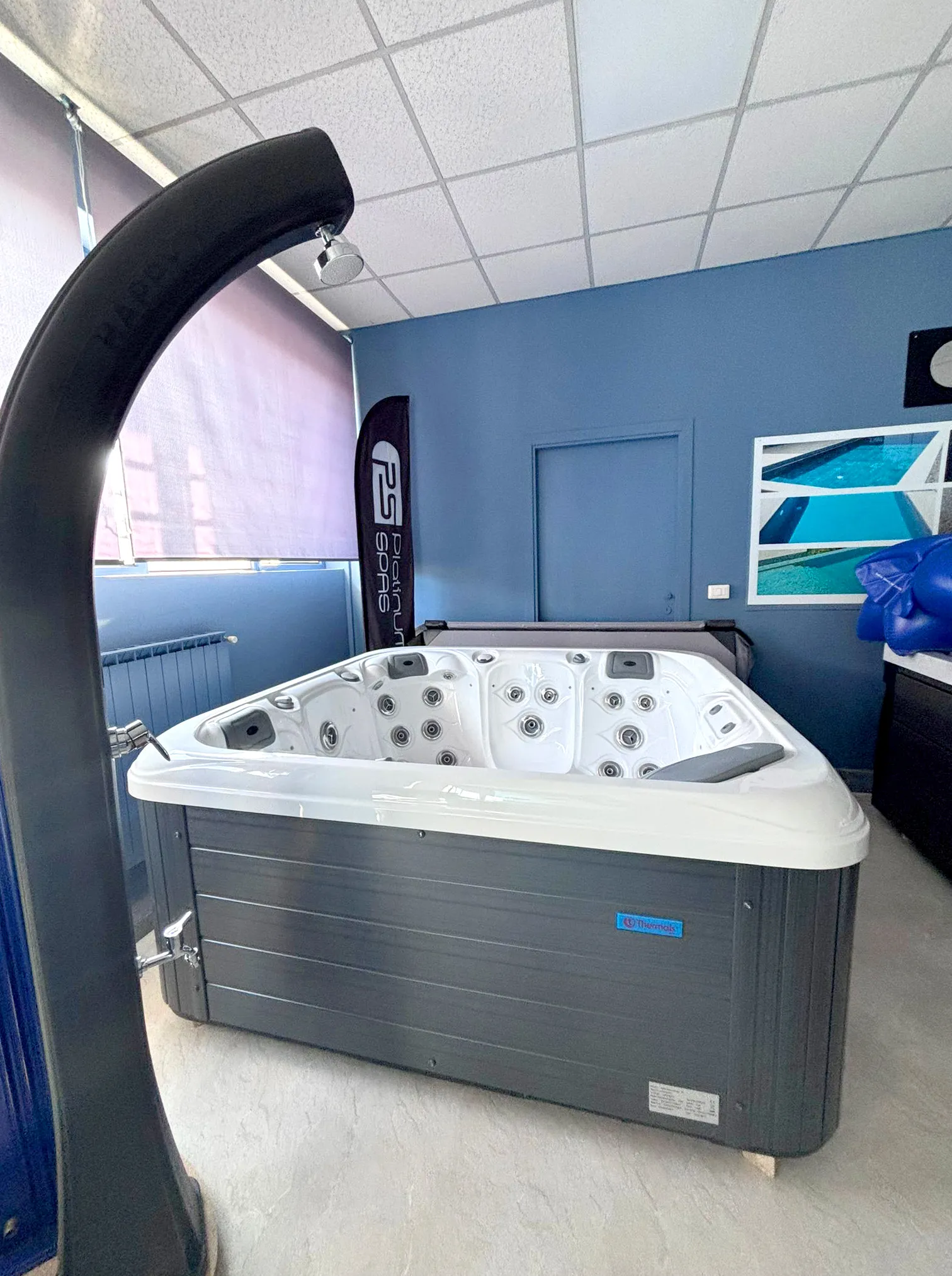 Showroom Greenjoy di Besnate: spa, saune e vasche esposte, foto 6
